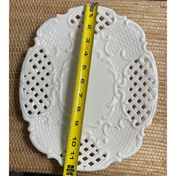 Vintage Two’s Company White Lacy Serving Plate Platter 12 “ - Picture 4 of 4